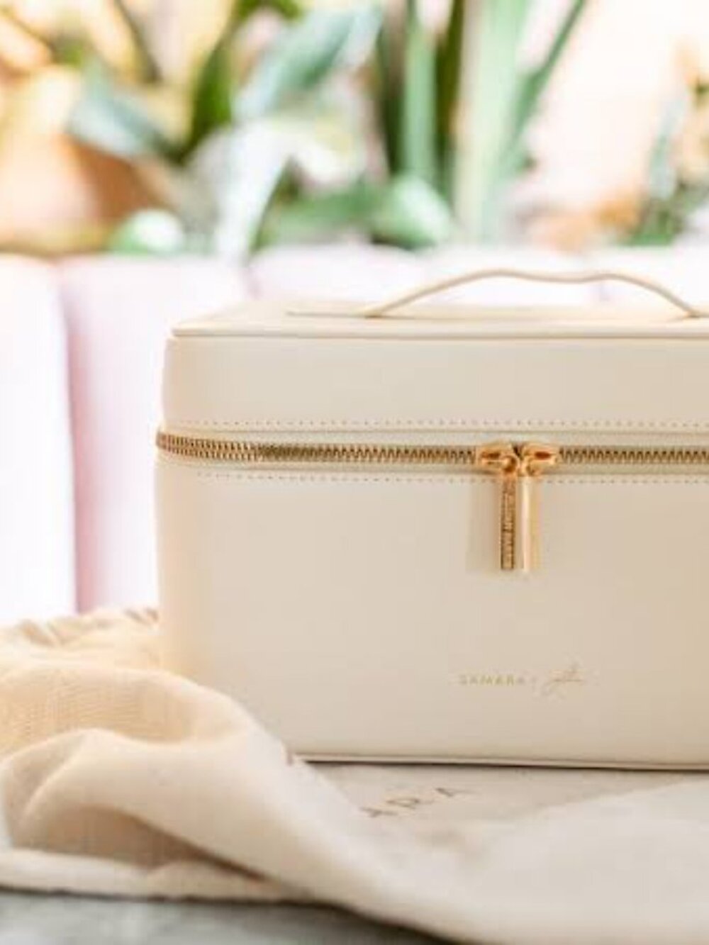 New: Samara x Jillian Harris Makeup Case
